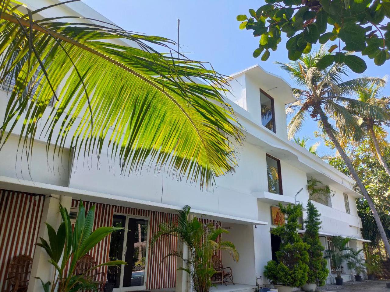 Satta Beach Deluxe Varkala Exteriör bild